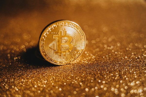 La Bolsa de Londres da luz verde a la cotización de ‘bonos cripto’
